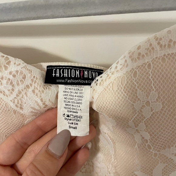 Lace crop top - Picture 3 of 3